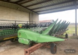 John Deere 608C Corn Header