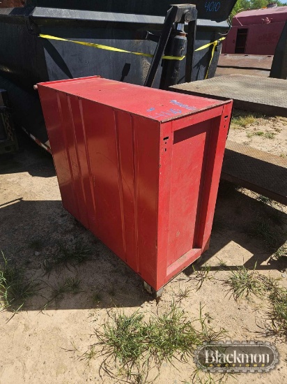 Metal table & cabinet