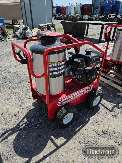 Magnum 4000 Series Hot Water Steam Cleaner,