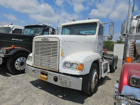 2000 Freightliner Truck Tractor,