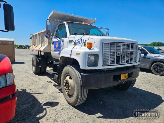 1998 gmc c8500 dump truck VIN: 1GDP7H1J9WJ506974