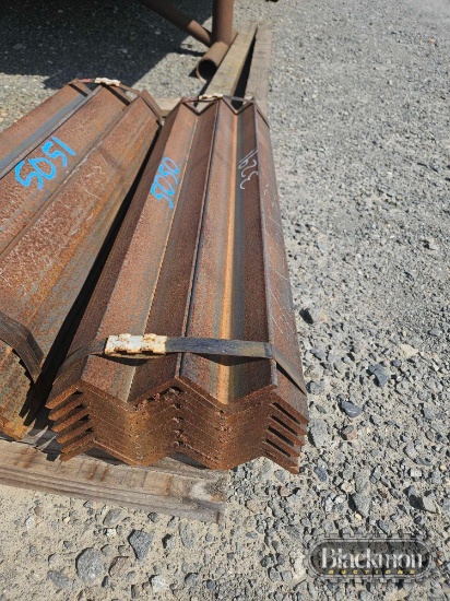 LOT OF ANGLE IRON