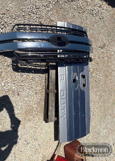 2015 FORD F250/350 TAILGATE & GRILL CLIP,