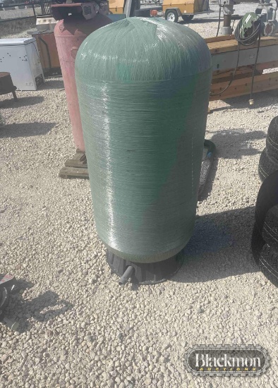 FIBERGLASS WATER TANK,
