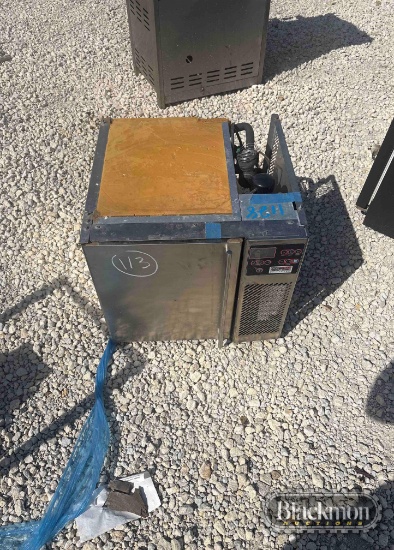 TRC COMMERCIAL MINI FRIDGE,
