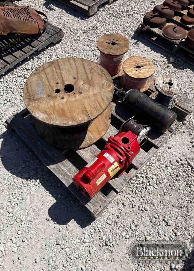 ASSORTED WIRE & PUMP,