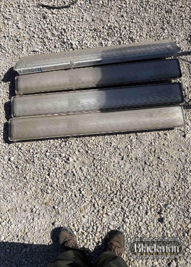 LIGHT FIXTURES,
