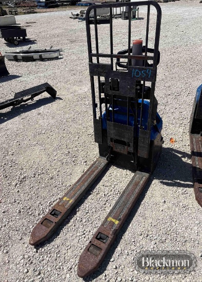 BIG JOE ELECTRIC PALLET JACK,