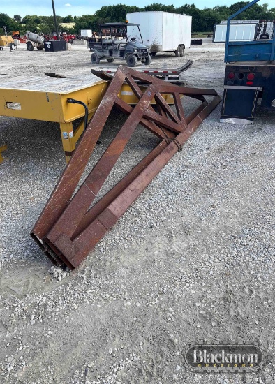 BUILDING TRUSSES,