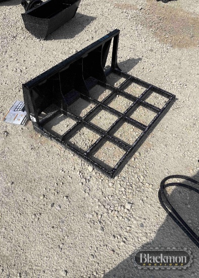 GIYI SKID STEER ATTACHMENT,