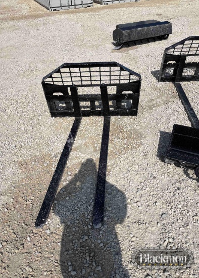 GIYI SKID STEER ATTACHMENT,