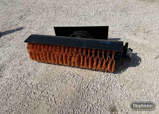 GIYI SKID STEER ATTACHMENT,