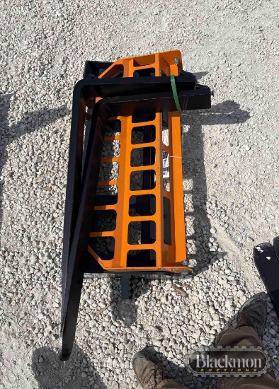 LANDHONOR SKID STEER ATTACHMENT,