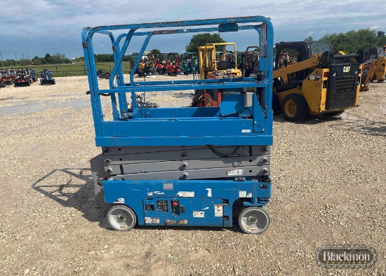 2016 GENIE GS-1930 SCISSOR LIFT,