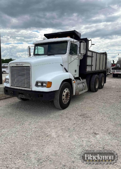 FREIGHTLINER DUMP TRUCK,