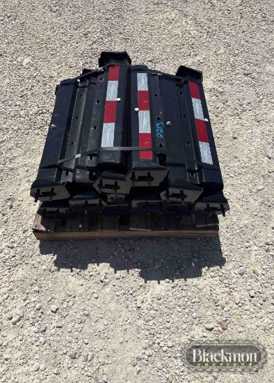 MUDFLAP HANGARS,