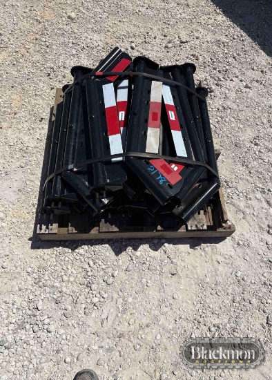 MUDFLAP HANGARS,