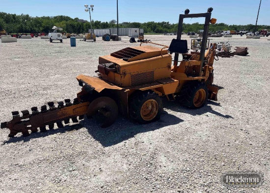DAVIS 40-4 SUPER TRENCHER,