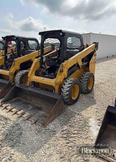 CAT 232D3 TIRE SKID STEER,