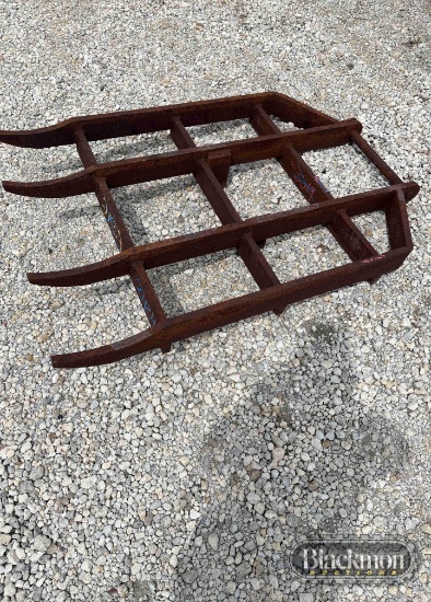 EXCAVATOR ATTACHMENT,