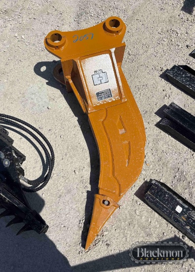 EXCAVATOR ATTACHMENT,