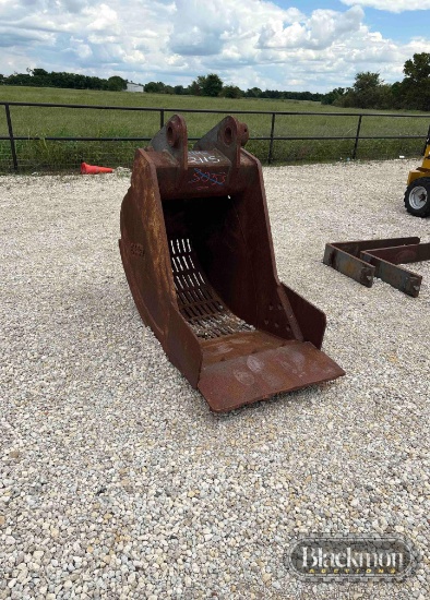 ESCO EXCAVATOR ATTACHMENT,
