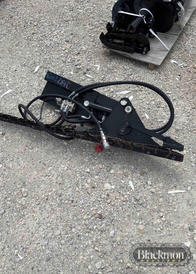 GIYI MINI SKID STEER ATTACHMENT,