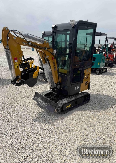 AGT H13R MINI TRACK EXCAVATOR,