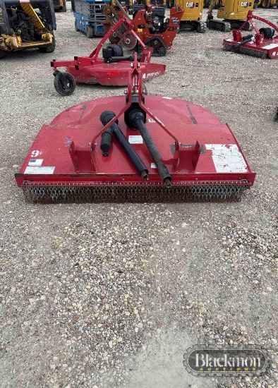 BUSH HOG MOWER/SHREDDER,