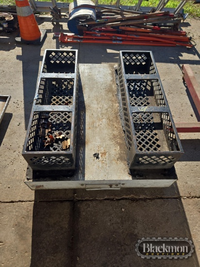 PACK RACK