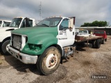 2000 FORD F650 FLATBED TRUCK,
