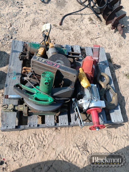 Pallet of misc parts