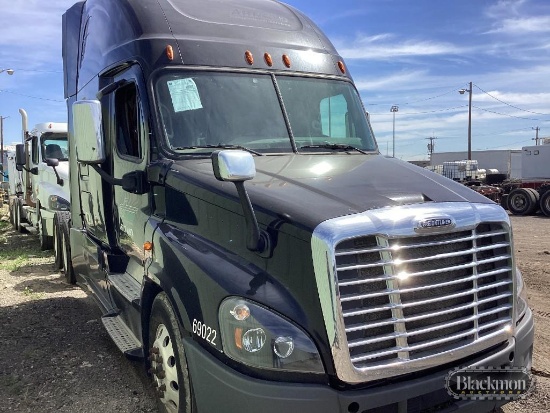 2016 Freightliner Cascadia Sleeper,