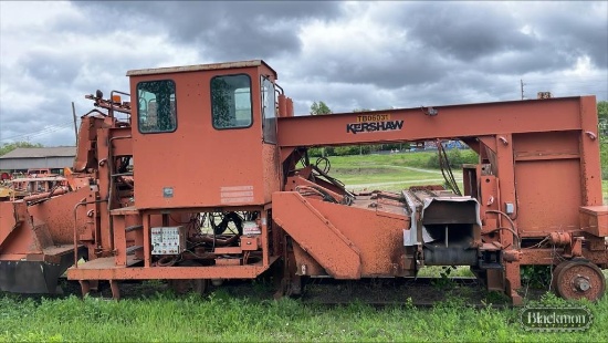 2006 KERSHAW TB06031 TRACK BROOM