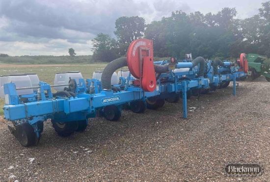 MONOSEM 12 ROW PLANTER,