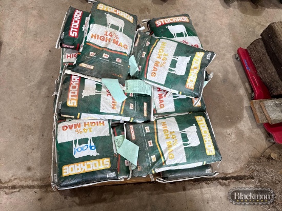(13) Stockade 14% High Mag Cattle Feed