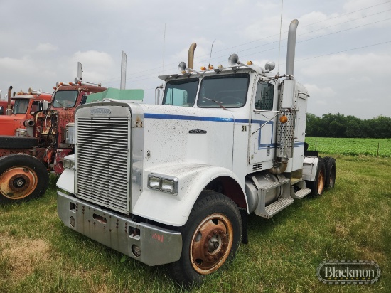 FREIGHTLINER TRUCK TRACTOR,