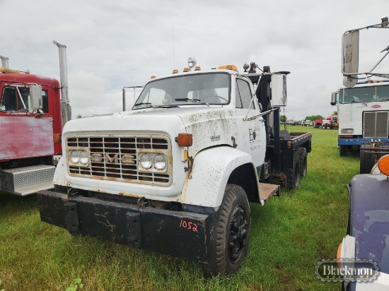 GMC TOW/WRECKER TRUCK,