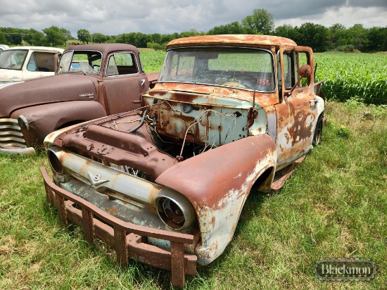 FORD CLASSIC PICKUP TRUCK,