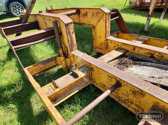 EQUIPMENT TRAILER,