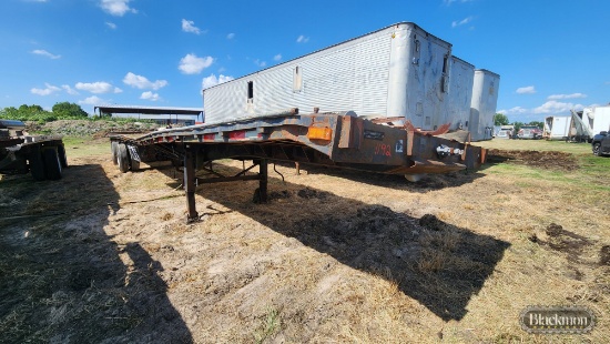 FLATBED TRAILER,