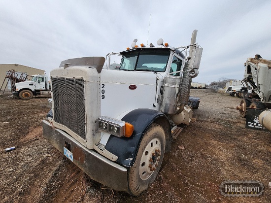 2007 Peterbilt 379 Vac Truck VIN: 1XP5DB9X17D680823 - 401 SE 4th Street, Lindsay, Oklahoma 73052