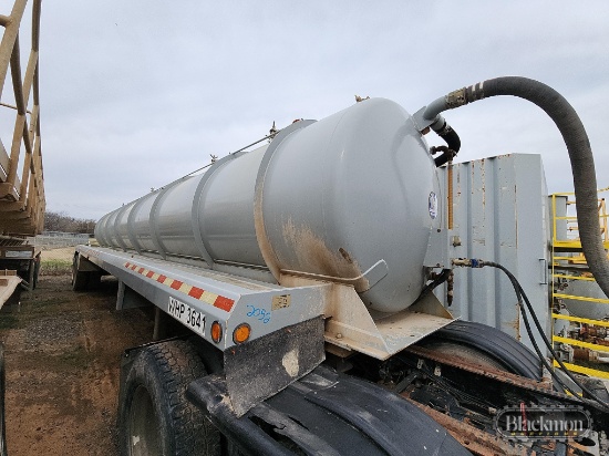 2008 Dragon 130BBL Vac Trailer VIN: 1UNST42208L067597 - 401 SE 4th Street, Lindsay, Oklahoma 73052