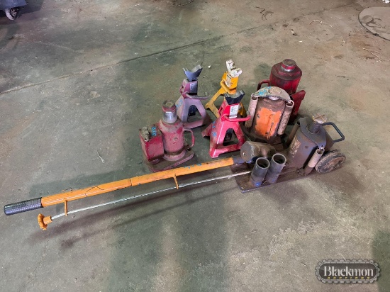 Lot Of Hydraulic Jacks & Jack Stands