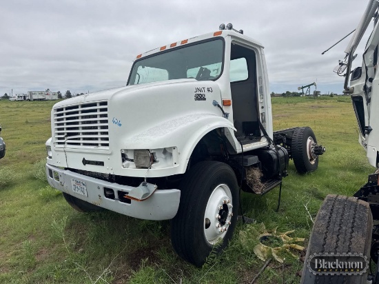 2000 International 4700 Cab & Chasis