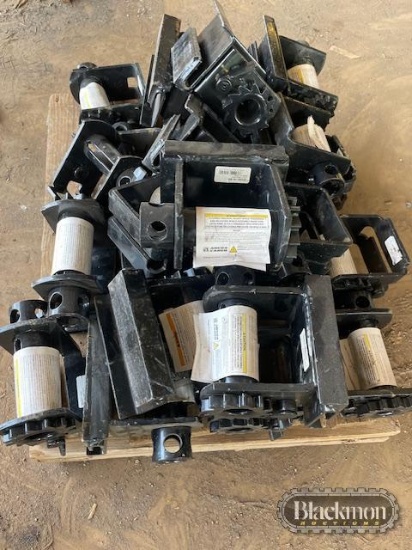 LOT OF TRAILER RACHET STRAP WINCHES,