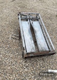LIVESTOCK HEAD GATE,