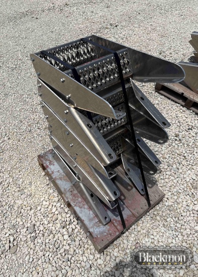 TRUCK /TRACTOR STEPS,