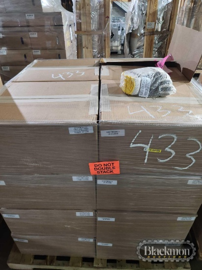 PALLET WITH BOXES OF GLOVES