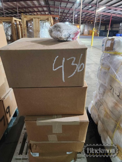 PALLET WITH BOXES OF GLOVES